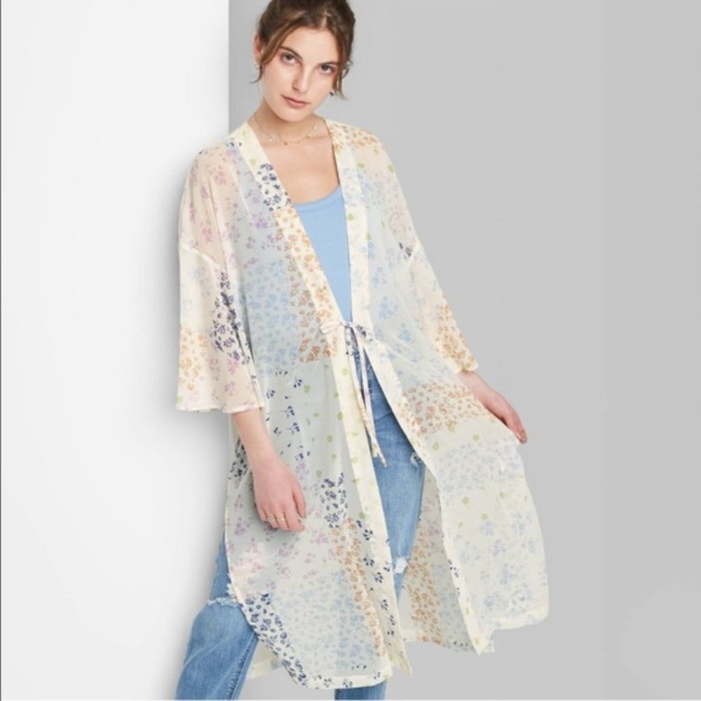 SHEER FLORAL KIMONO-INSPIRED TOP